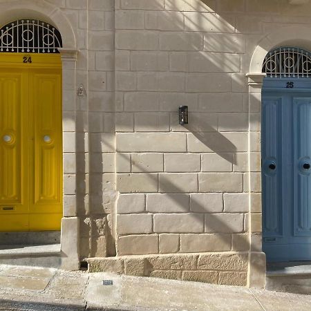 Typical Maltese Maisonette In St.Julians San Giuliano Esterno foto