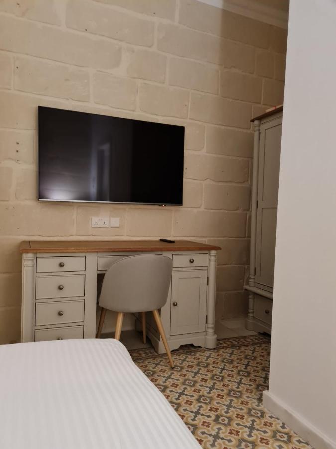 Typical Maltese Maisonette In St.Julians San Giuliano Esterno foto